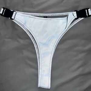 Reflective Rave Bottoms